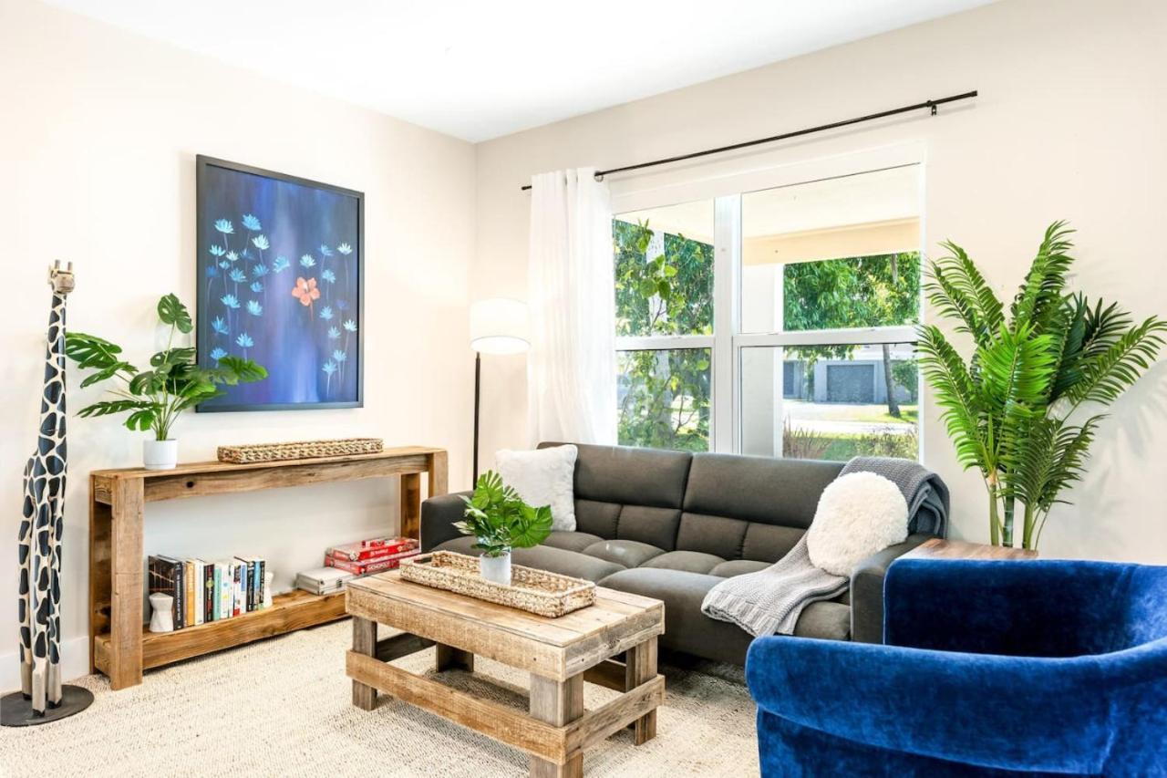 Modern Bungalow Near Wilton Drive I Pool Table フォート・ローダーデール エクステリア 写真